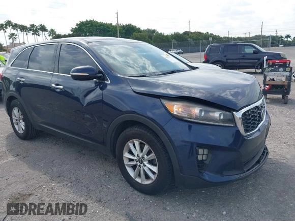 2019 Kia Sorento LX V6 with VIN 5XYPG4A57KG490476, listed as a IAAI auction lot 41867031 with 122,606 mi miles. Bid and sale history available at carsss.com. Image 1.