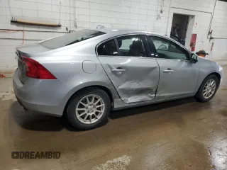 2012 Volvo S60 T6 with VIN YV1902FH7C2134944, listed as a Copart auction lot 48539105 with 136,423 mi miles and Salvage Title. Bid and sale history available at carsss.com. Image 3.