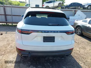 2021 Porsche Cayenne с VIN WP1AA2AYXMDA09268, выставлен на аукционе IAAI как лот 42458825 с пробегом Не указан миль и . История ставок и продаж доступна на DreamBid. Изображение 16.