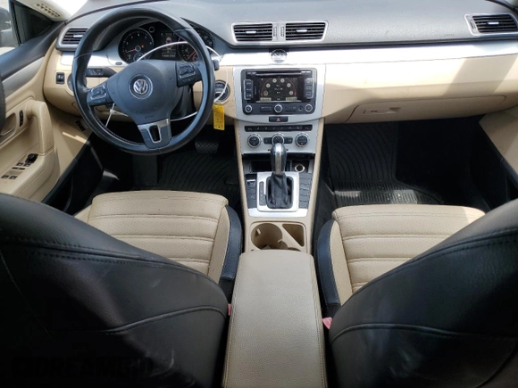 2014 Volkswagen CC R-Line with VIN WVWBP7AN3EE536135, listed as a Copart auction lot 68333454 with 137,862 mi miles and Salvage Title. Bid and sale history available at carsss.com. Image 8.