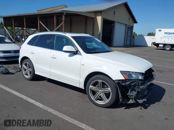 2012 Audi Q5 Premium Plus z VIN WA1DKBFP6CA108143, wystawiony jako IAAI lot #42224140 z przebiegiem 112 557 mil mil oraz . Historia ofert i sprzedaży dostępna na DreamBid. Obrazek 1.