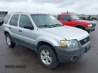 2007 Ford Escape XLT с VIN 1FMYU931X7KA29046, выставлен на аукционе IAAI как лот 42309045 с пробегом 181 102 миль миль и . История ставок и продаж доступна на DreamBid. Изображение 1.