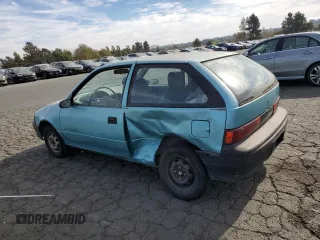 1992 Geo Metro z VIN 2C1MS2465N6782913, wystawiony jako Copart lot #77405574 z przebiegiem 77 080 mil mil oraz Szkody całkowita. Historia ofert i sprzedaży dostępna na DreamBid. Obrazek 2.