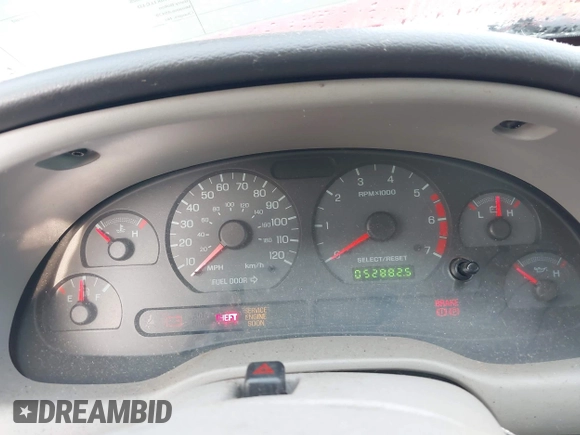 2001 Ford Mustang Standard with VIN 1FAFP40421F191957, listed as a IAAI auction lot 42005976 with 52,882 mi miles. Bid and sale history available at carsss.com. Image 7.