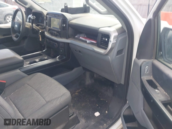 2022 Ford F-150 XL с VIN 1FTFX1E52NKE18703, выставлен на аукционе IAAI как лот 41367210 с пробегом 92 428 миль миль и . История ставок и продаж доступна на DreamBid. Изображение 5.