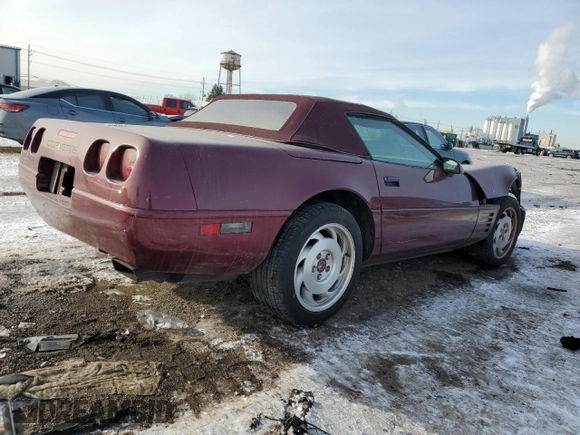 1993 Chevrolet Corvette z VIN 1G1YY33P8P5117336, wystawiony jako Copart lot #45344195 z przebiegiem 76 741 mil mil oraz Szkoda całkowita • Salvage title. Historia ofert i sprzedaży dostępna na DreamBid. Obrazek 3.