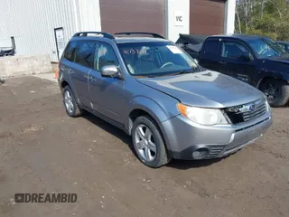 2009 Subaru Forester X с VIN JF2SH63679H736129, выставлен на аукционе IAAI как лот 42063554 с пробегом 114 923 миль миль и . История ставок и продаж доступна на DreamBid. Изображение 1.
