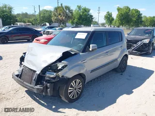 2013 Kia Soul with VIN KNDJT2A52D7494263, listed as a IAAI auction lot 41879153 with 196,010 mi miles. Bid and sale history available at carsss.com. Image 2.