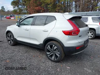 2024 Volvo XC40 Plus Bright Theme with VIN YV4L12UE2R2356332, listed as a IAAI auction lot 40734339 with 5,863 mi miles. Bid and sale history available at carsss.com. Image 3.