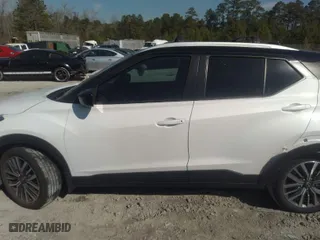 2022 Nissan Kicks SV with VIN 3N1CP5CV4NL527999, listed as a IAAI auction lot 41651674 with 42,401 mi miles. Bid and sale history available at carsss.com. Image 14.