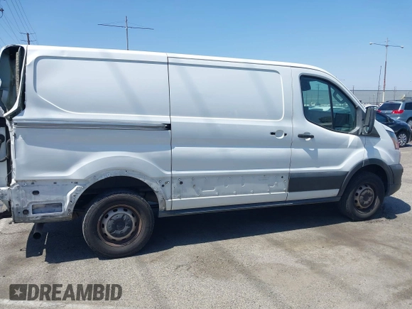 2020 Ford Transit Cargo с VIN 1FTBR1Y84LKB37403, выставлен на аукционе IAAI как лот 42501372 с пробегом 108 257 миль миль и . История ставок и продаж доступна на DreamBid. Изображение 14.