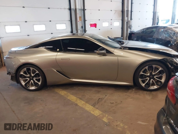2019 Lexus LC 500h z VIN JTHHP5AY2KA006295, wystawiony jako IAAI lot #41663648 z przebiegiem 38 483 mil mil oraz . Historia ofert i sprzedaży dostępna na DreamBid. Obrazek 14.