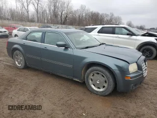 2005 Chrysler 300 with VIN 2C3JA53G45H631445, listed as a Copart auction lot 51741405 with 297,880 mi miles and Clean Title. Bid and sale history available at carsss.com. Image 4.