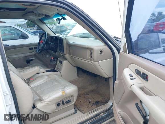 2002 Chevrolet Tahoe LS with VIN 1GNEK13Z22R143490, listed as a IAAI auction lot 42609711 with 323,388 mi miles and . Bid and sale history available at DreamBid. Image 5.