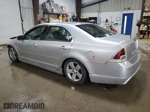 2009 Ford Fusion SE with VIN 3FAHP071X9R191362, listed as a Copart auction lot 47949015 with 211,942 mi miles and Salvage Title. Bid and sale history available at carsss.com. Image 2.