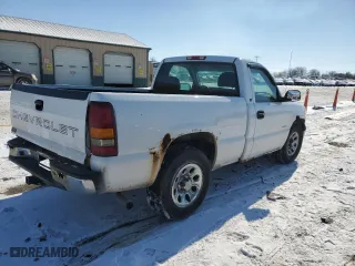 2002 Chevrolet Silverado 1500 with VIN 1GCEC14ZX2Z321070, listed as a Copart auction lot 45131765 with 86,616 mi miles and Salvage Title. Bid and sale history available at carsss.com. Image 3.