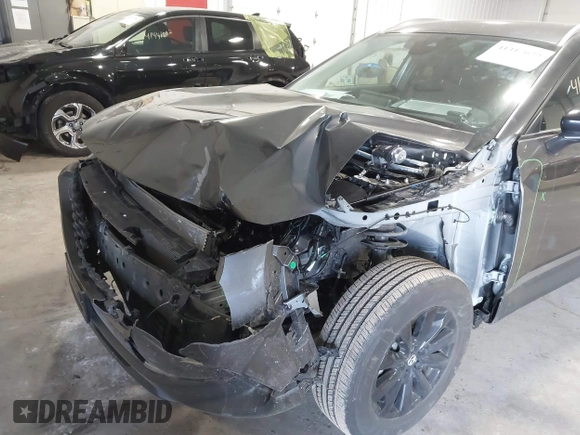2024 Mazda CX-50 2.5 S Preferred Package with VIN 7MMVABBM2RN219119, listed as a IAAI auction lot 41417629 with 4,631 mi miles. Bid and sale history available at carsss.com. Image 6.