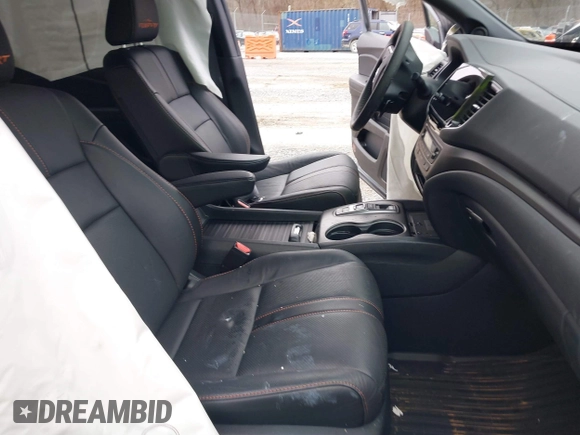 2022 Honda Passport TrailSport with VIN 5FNYF8H61NB018170, listed as a IAAI auction lot 41503190 with 21,469 mi miles and . Bid and sale history available at DreamBid. Image 5.
