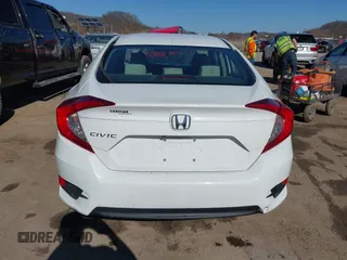 2017 Honda Civic Sedan LX with VIN 2HGFC2F58HH513036, listed as a IAAI auction lot 41815183 with 33,932 mi miles. Bid and sale history available at carsss.com. Image 16.