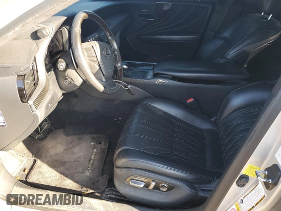 2018 Lexus LS 500 with VIN JTHC51FFXJ5003460, listed as a Copart auction lot 53614785 with 156,282 mi miles and Clean title. Bid and sale history available at DreamBid. Image 7.