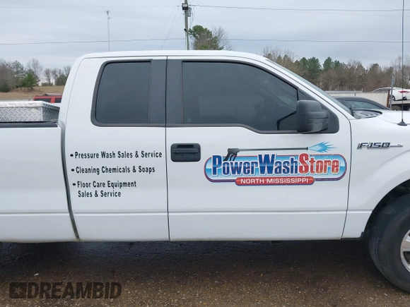 2014 Ford F-150 XL with VIN 1FTFX1CFXEFC62401, listed as a IAAI auction lot 41525607 with 138,459 mi miles. Bid and sale history available at carsss.com. Image 14.