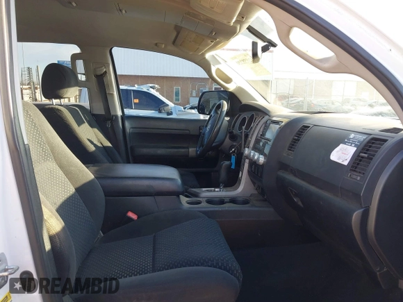 2012 Toyota Tundra 4WD Truck with VIN 5TFDW5F10CX241968, listed as a IAAI auction lot 41858300 with 272,634 mi miles. Bid and sale history available at carsss.com. Image 5.