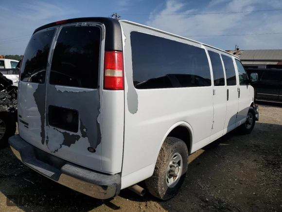 2011 Chevrolet Express Passenger 1LT with VIN 1GAZG1FG5B1104549, listed as a Copart auction lot 62838115 with Not provided miles and Salvage title. Bid and sale history available at DreamBid. Image 3.