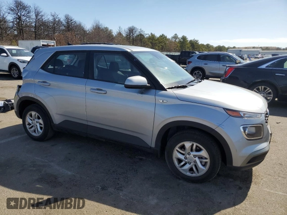 2022 Hyundai Venue SE with VIN KMHRB8A39NU151651, listed as a Copart auction lot 49376545 with 11,152 mi miles and Salvage Title. Bid and sale history available at DreamBid. Image 4.