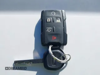 2019 GMC Yukon XL SLE z VIN 1GKS2FKC9KR147823, wystawiony jako IAAI lot #41571738 z przebiegiem 95 764 mil mil oraz . Historia ofert i sprzedaży dostępna na DreamBid. Obrazek 11.