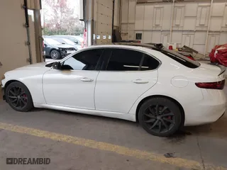 2017 Alfa Romeo Giulia with VIN ZARFAEDN1H7552738, listed as a IAAI auction lot 41529238 with 107,421 mi miles. Bid and sale history available at carsss.com. Image 15.