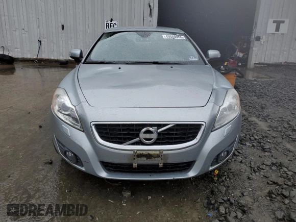 2011 Volvo C70 T5 with VIN YV1672MC7BJ109858, listed as a Copart auction lot 49588955 with 69,990 mi miles and Salvage Title. Bid and sale history available at carsss.com. Image 5.