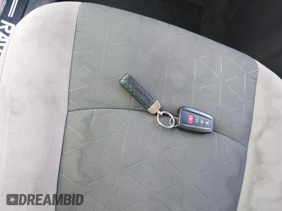 2022 Toyota RAV4 XLE with VIN 2T3W1RFV5NW202544, listed as a IAAI auction lot 42295293 with 60,759 mi miles and . Bid and sale history available at DreamBid. Image 11.