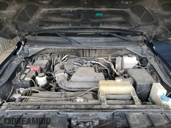 2020 Nissan NV Cargo S z VIN 1N6BF0LY5LN807871, wystawiony jako Copart lot #60689345 z przebiegiem 271 391 mil mil oraz Czysty tytuł • Clean title. Historia ofert i sprzedaży dostępna na DreamBid. Obrazek 12.