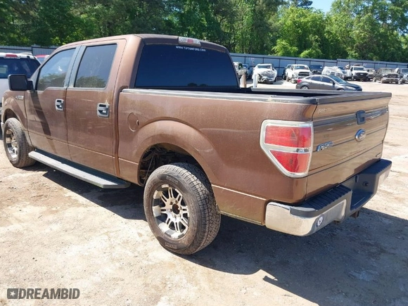 2011 Ford F-150 XL with VIN 1FTEW1CM9BKD06338, listed as a IAAI auction lot 41981905 with 186,265 mi miles. Bid and sale history available at carsss.com. Image 3.