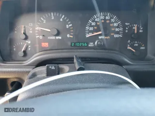 2001 Jeep Cherokee Sport with VIN 1J4FF48S61L617340, listed as a Copart auction lot 52340995 with 210,256 mi miles and Clean Title. Bid and sale history available at carsss.com. Image 9.