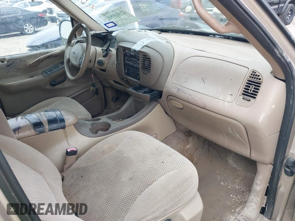 1997 Ford Expedition XLT with VIN 1FMEU1765VLB24163, listed as a IAAI auction lot 42303093 with 137,427 mi miles and . Bid and sale history available at DreamBid. Image 5.