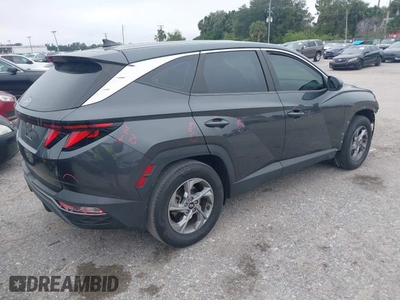 2022 Hyundai Tucson SE with VIN 5NMJA3AE9NH068012, listed as a IAAI auction lot 41173239 with 44,137 mi miles and . Bid and sale history available at carsss.com. Image 4.