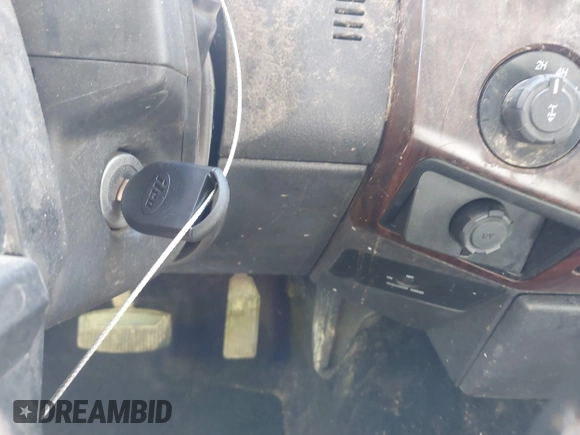 2011 Ford F-250 XL with VIN 1FT7X2B63BEB03510, listed as a IAAI auction lot 41526873 with 323,936 mi miles and . Bid and sale history available at DreamBid. Image 11.