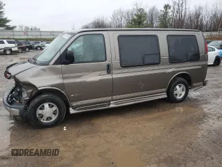 2002 Chevrolet Express with VIN 1GBFG15R221233379, listed as a Copart auction lot 80427284 with 131,000 mi miles and Salvage Title. Bid and sale history available at carsss.com. Image 1.
