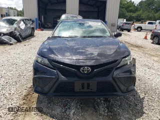 2024 Toyota Camry SE with VIN 4T1G11AK9RU890727, listed as a Copart auction lot 64234294 with 18,768 mi miles and Salvage Title. Bid and sale history available at carsss.com. Image 5.