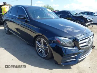 2018 Mercedes-Benz E-Class E 300 with VIN WDDZF4JB1JA320099, listed as a IAAI auction lot 41947023 with 109,868 mi miles. Bid and sale history available at carsss.com. Image 1.