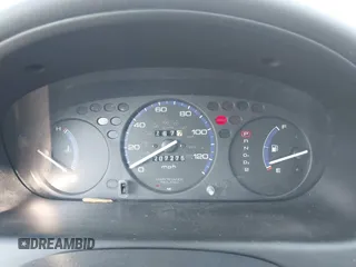 2000 Honda Civic DX z VIN 2HGEJ644XYH107942, wystawiony jako IAAI lot #42456676 z przebiegiem 207 275 mil mil oraz . Historia ofert i sprzedaży dostępna na DreamBid. Obrazek 7.