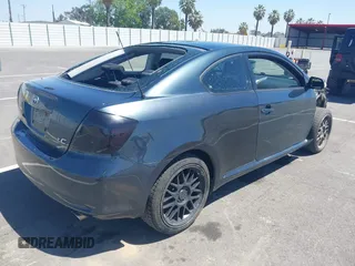 2010 Scion tC z VIN JTKDE3B71A0313857, wystawiony jako IAAI lot #42193489 z przebiegiem 132 884 mil mil oraz . Historia ofert i sprzedaży dostępna na DreamBid. Obrazek 4.