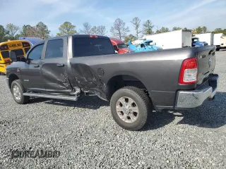 2022 Ram 3500 SLT with VIN 3C63R3HL2NG419898, listed as a Copart auction lot 43207465 with 92,178 mi miles and Salvage Title. Bid and sale history available at carsss.com. Image 2.
