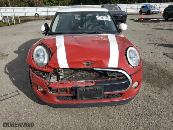 2015 MINI Cooper Hardtop 4 Door with VIN WMWXS5C58FT829836, listed as a Copart auction lot 47062515 with NaN miles and Salvage Title. Bid and sale history available at carsss.com. Image 5.