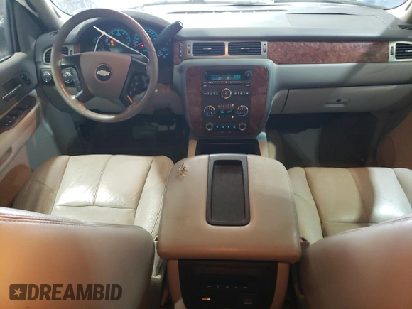2007 Chevrolet Avalanche LTZ with VIN 3GNFK12347G161398, listed as a Copart auction lot 53800355 with 188,117 mi miles and Salvage Title. Bid and sale history available at DreamBid. Image 8.