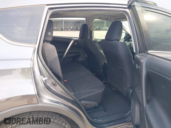 2018 Toyota RAV4 XLE с VIN JTMWFREV7JJ729707, выставлен на аукционе IAAI как лот 39446012 с пробегом 78 150 миль миль и . История ставок и продаж доступна на DreamBid. Изображение 8.