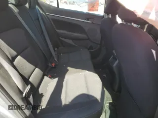 2018 Hyundai Elantra SEL z VIN KMHD84LF9JU518440, wystawiony jako Copart lot #53699415 z przebiegiem Nie podano mil oraz Szkoda całkowita • Salvage title. Historia ofert i sprzedaży dostępna na DreamBid. Obrazek 10.