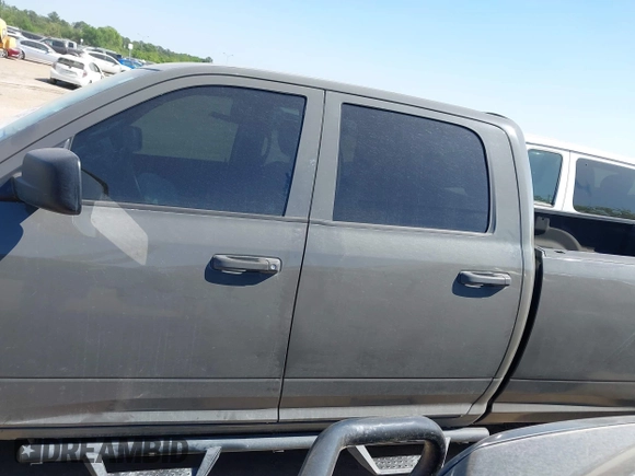 2012 Ram 2500 ST with VIN 3C6TD5HT1CG162286, listed as a IAAI auction lot 41964625 with 137,613 mi miles and . Bid and sale history available at DreamBid. Image 14.