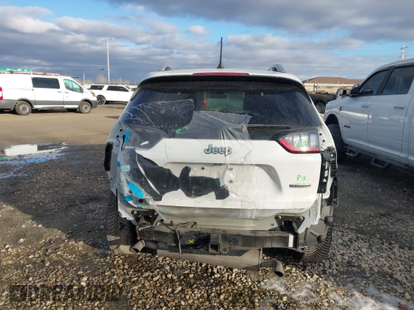 2019 Jeep Cherokee Altitude with VIN 1C4PJLLX0KD383858, listed as a IAAI auction lot 41414144 with 78,013 mi miles. Bid and sale history available at carsss.com. Image 16.